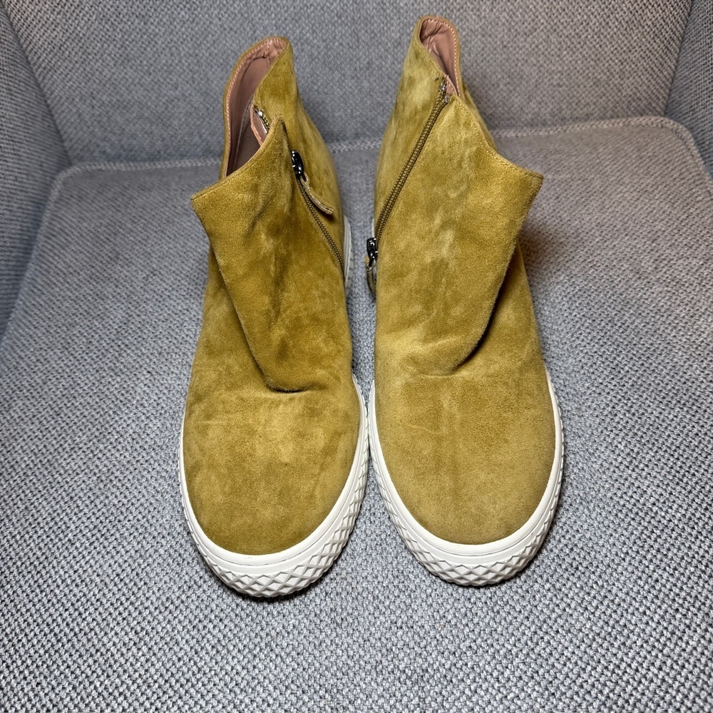 AEROSOLES Olive Ankle Boots